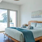 Вилла Azores Dreams - Sea View House Понта-Делгада