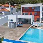 Вилла Azores Dreams - Sea View House Понта-Делгада